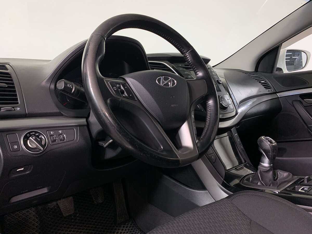 Купить Hyundai i40 с пробегом. Фото: #8