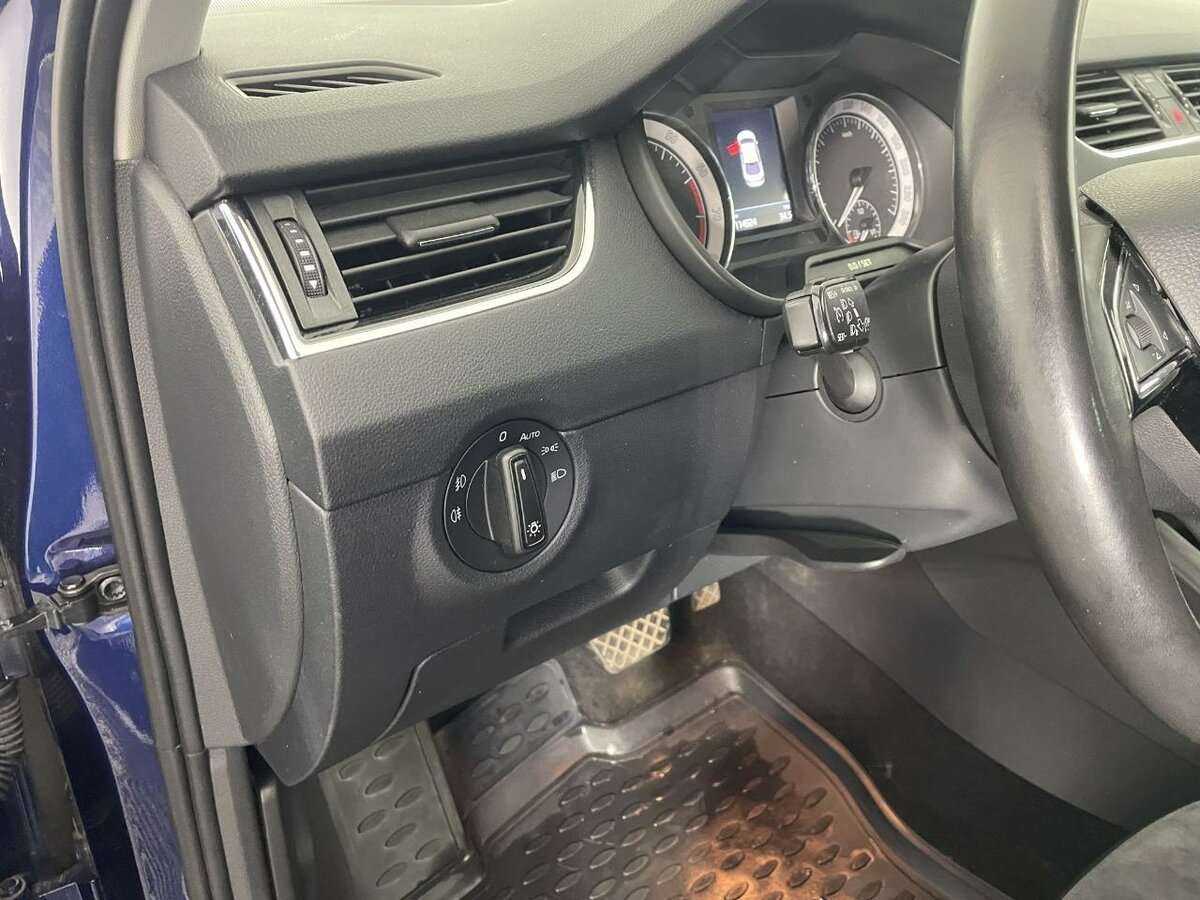 Купить Skoda Octavia с пробегом. Фото: #8