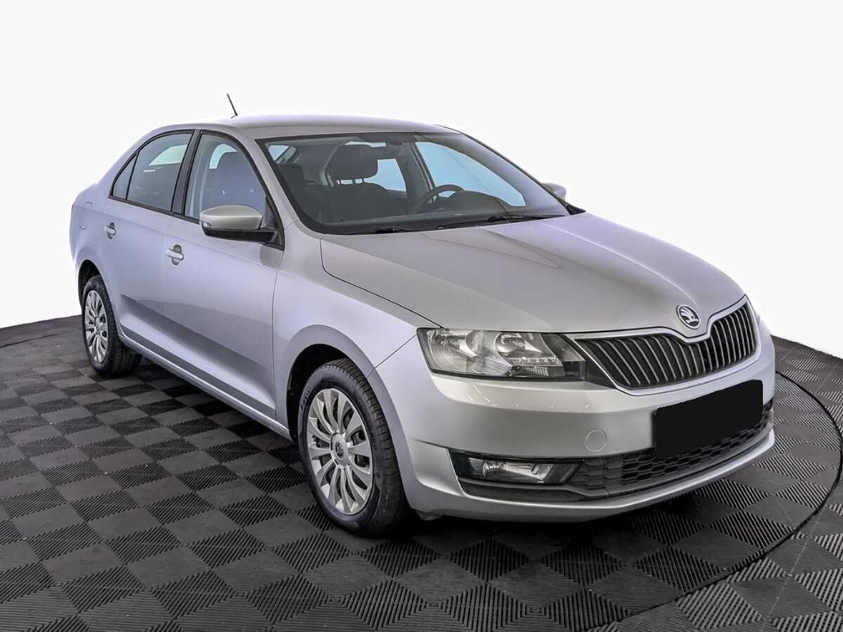 Купить Skoda Rapid с пробегом. Фото: #2