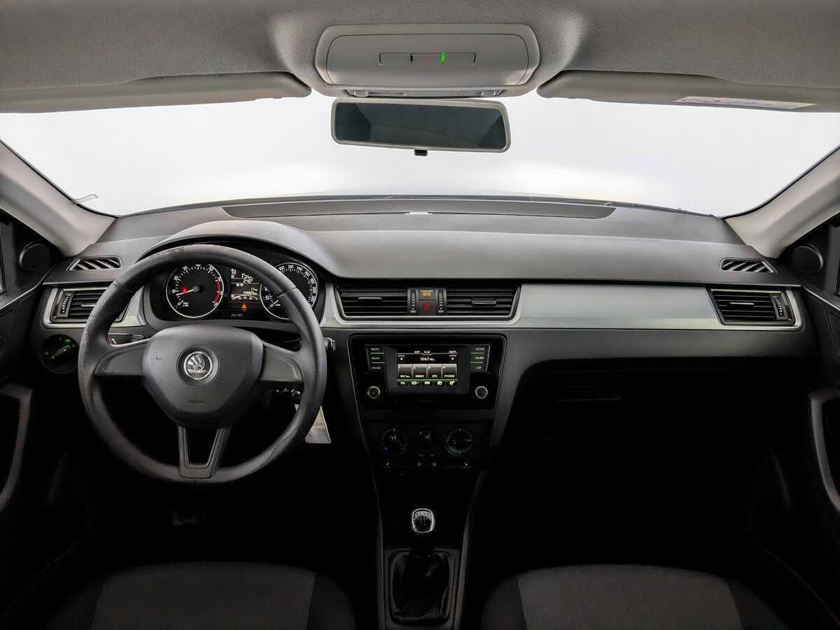 Купить Skoda Rapid с пробегом. Фото: #13