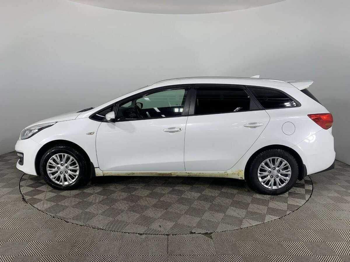 Купить Kia Ceed с пробегом. Фото: #4