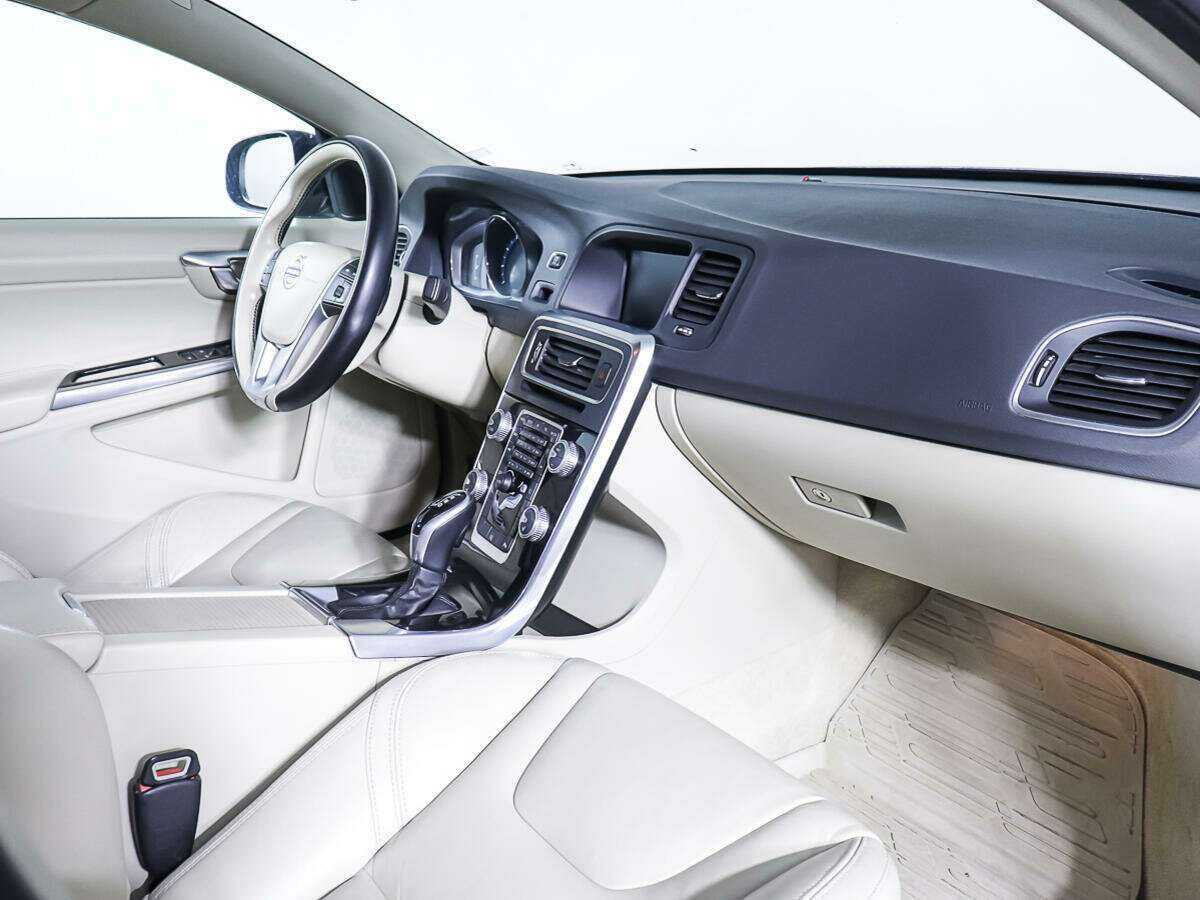 Купить Volvo S60 с пробегом. Фото: #8