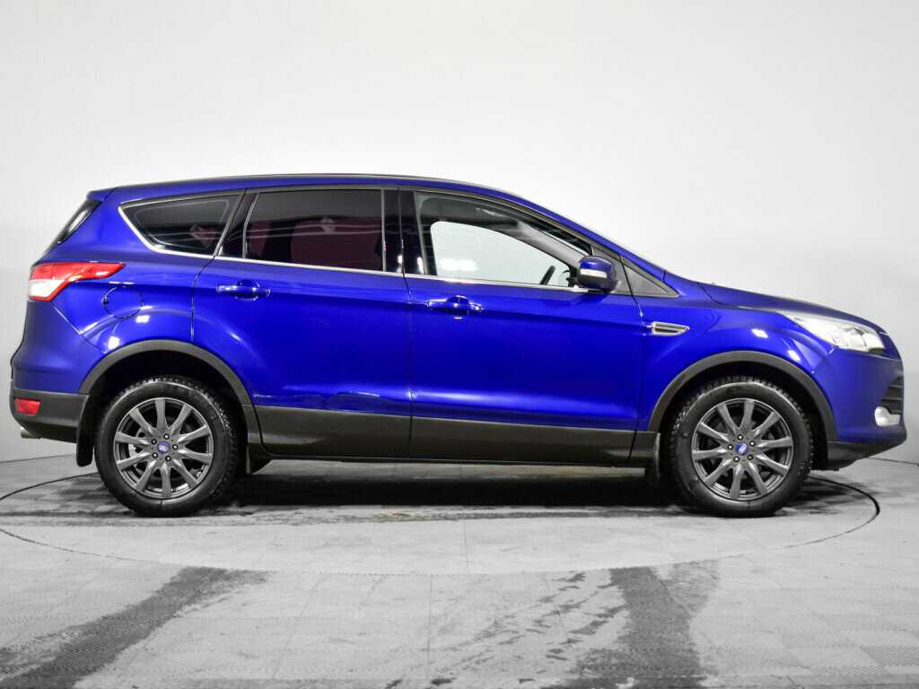 Купить Ford Kuga с пробегом. Фото: #3