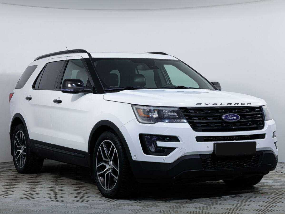 Купить Ford Explorer с пробегом. Фото: #2