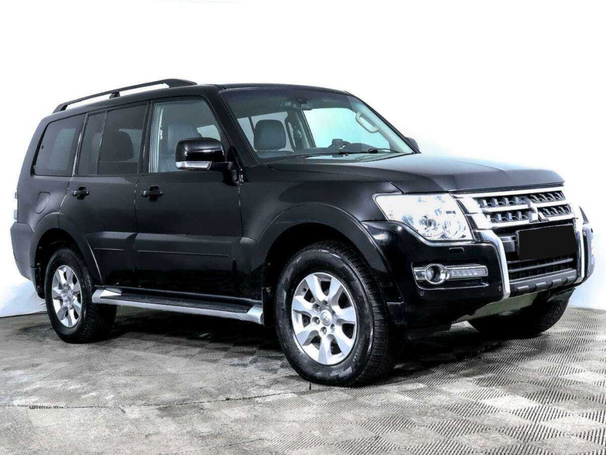Купить Mitsubishi Pajero с пробегом. Фото: #2