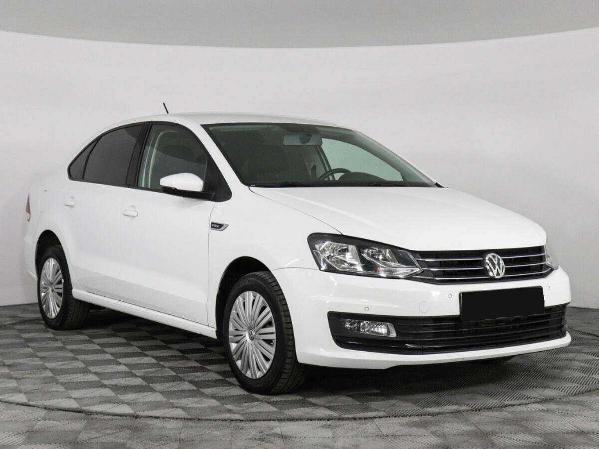 Купить Volkswagen Polo с пробегом. Фото: #2