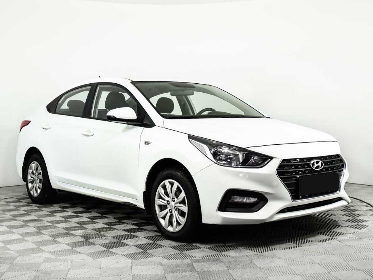 Купить Hyundai Solaris с пробегом. Фото: #2