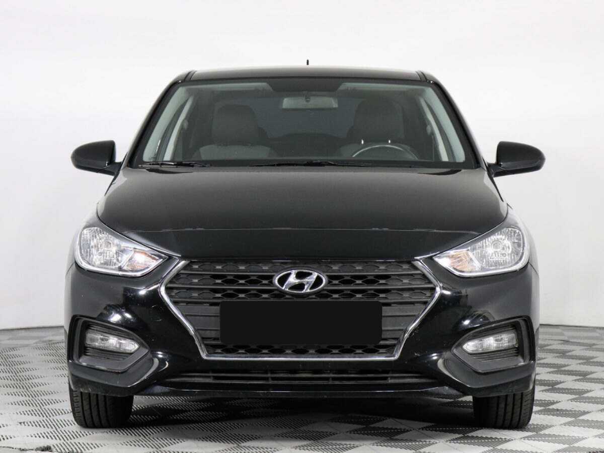 Купить Hyundai Solaris с пробегом. Фото: #1