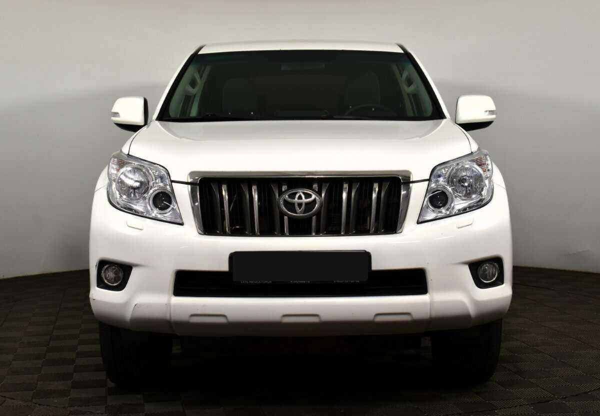 Купить Toyota Land Cruiser Prado с пробегом. Фото: #1