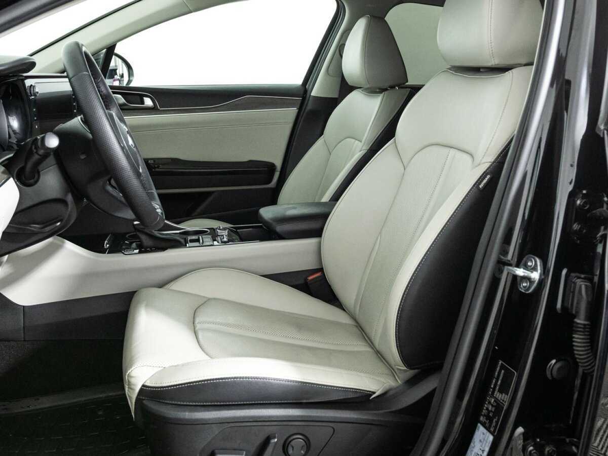 Купить Kia K5 с пробегом. Фото: #16