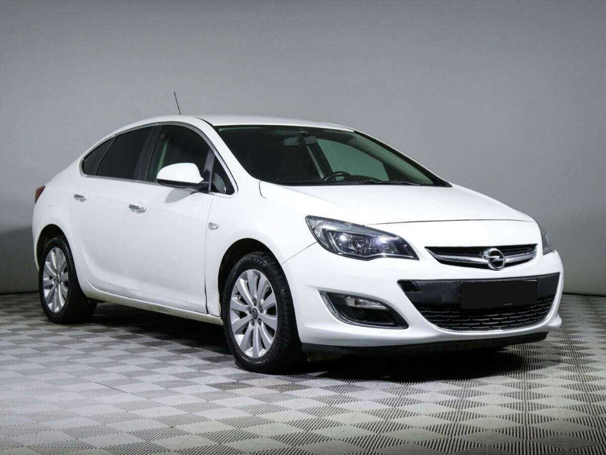 Купить Opel Astra с пробегом. Фото: #2