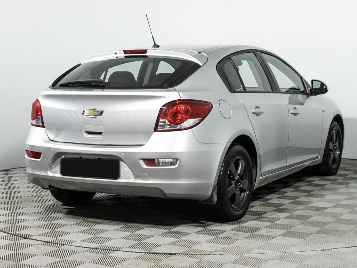 Купить Chevrolet Cruze с пробегом. Фото: #4