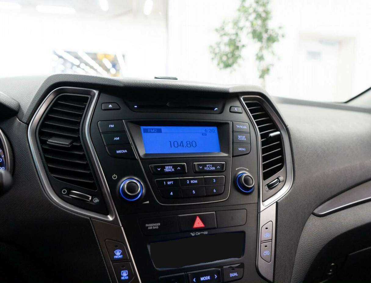 Купить Hyundai Santa Fe с пробегом. Фото: #11