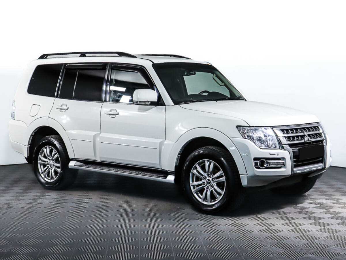 Купить Mitsubishi Pajero с пробегом. Фото: #0