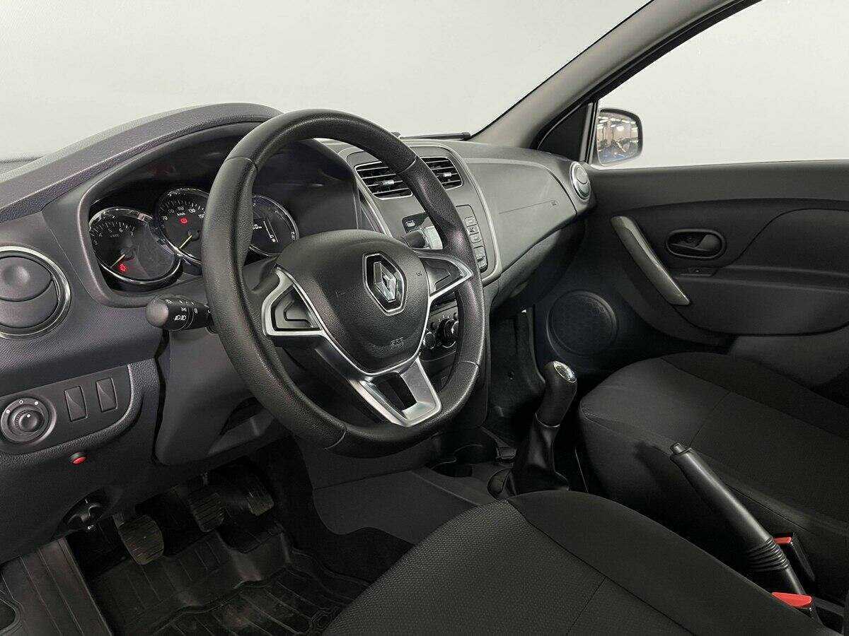 Купить Renault Logan с пробегом. Фото: #12