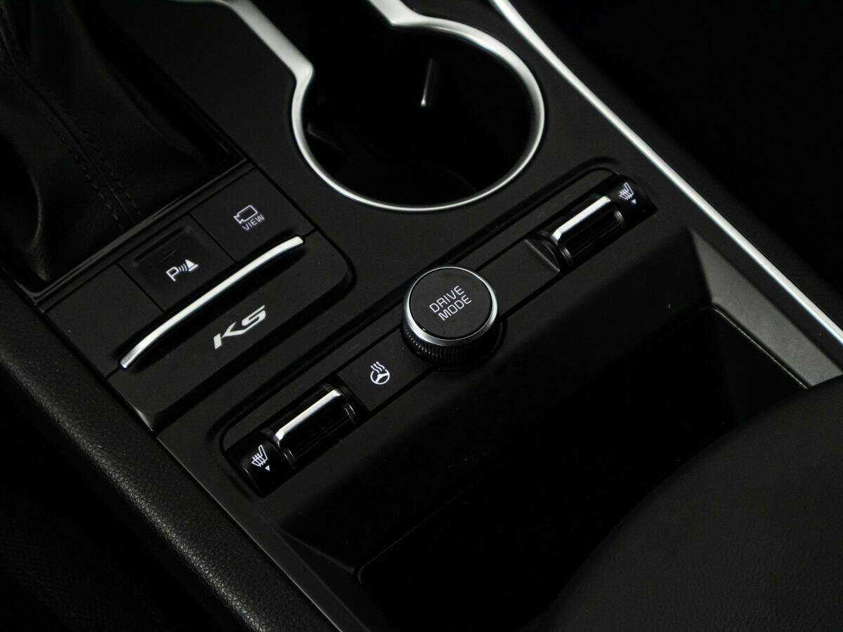 Купить Kia K5 с пробегом. Фото: #16