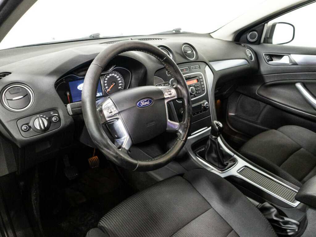 Купить Ford Mondeo с пробегом. Фото: #10