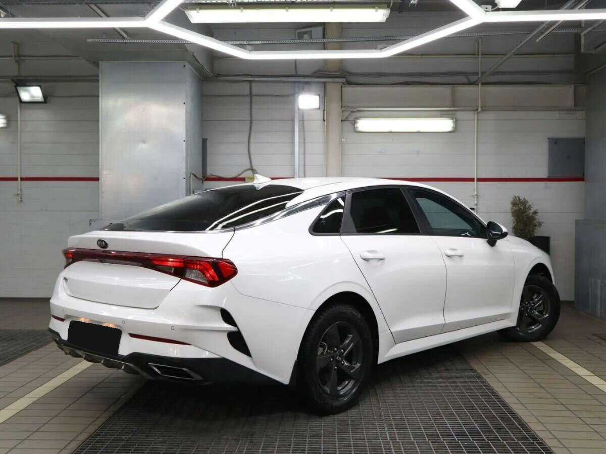 Купить Kia K5 с пробегом. Фото: #1