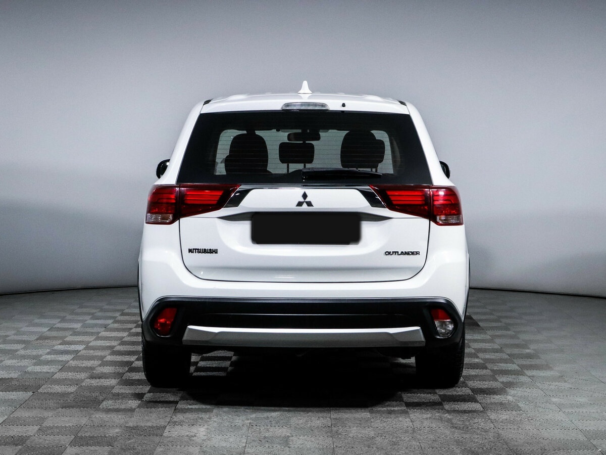 Купить Mitsubishi Outlander с пробегом. Фото: #5