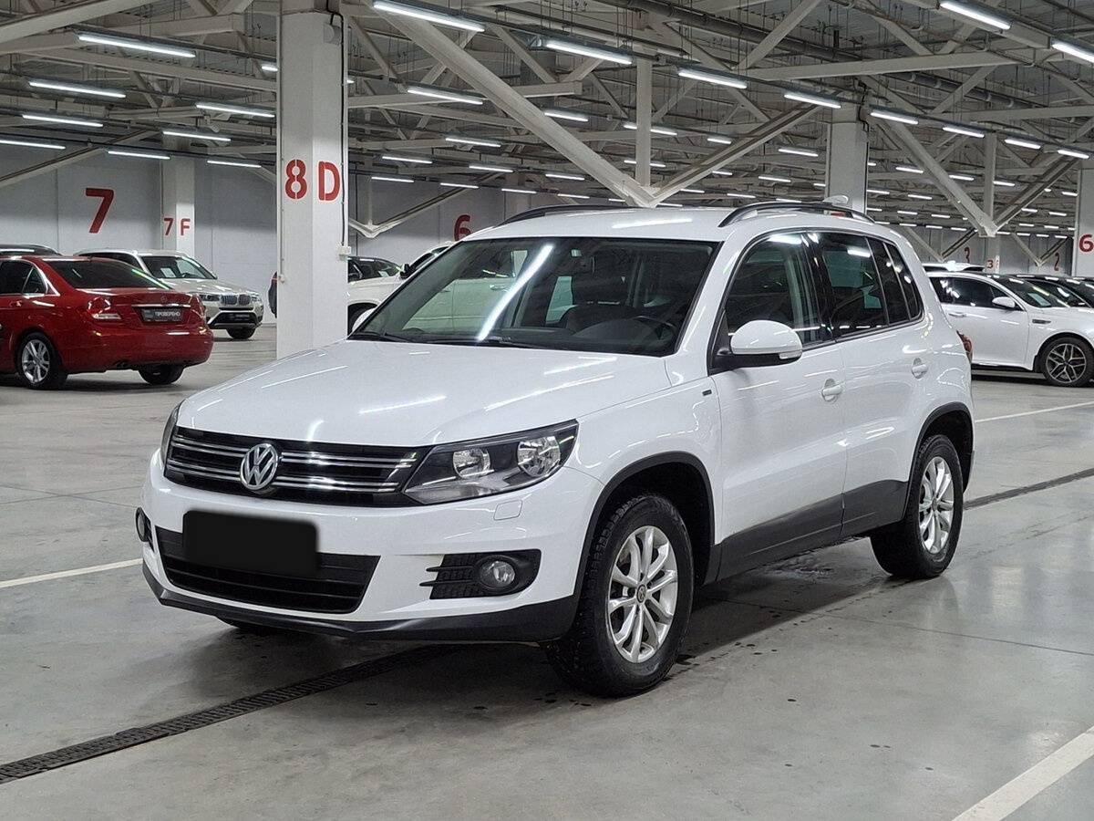 Купить Volkswagen Tiguan с пробегом. Посмотреть фото