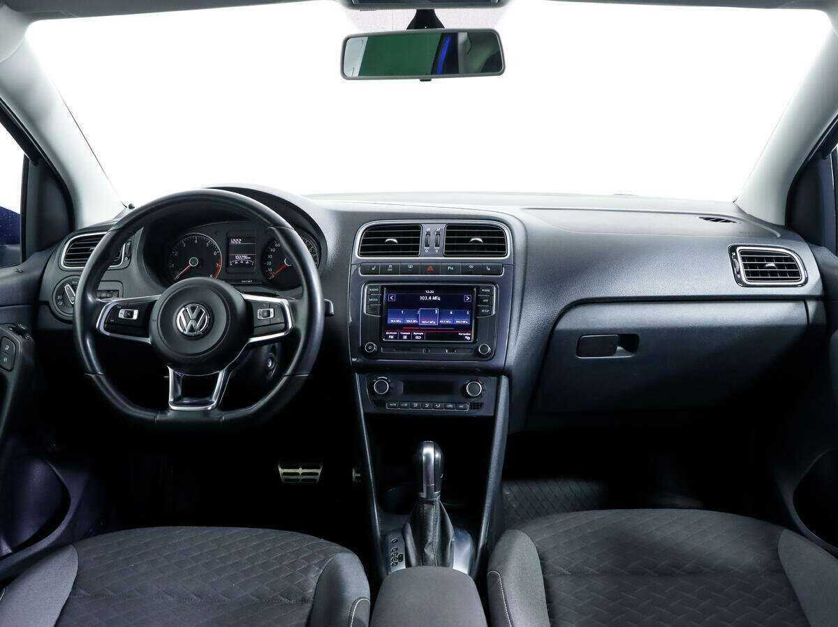 Купить Volkswagen Polo с пробегом. Фото: #7
