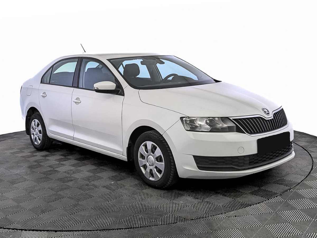 Купить Skoda Rapid с пробегом. Фото: #2