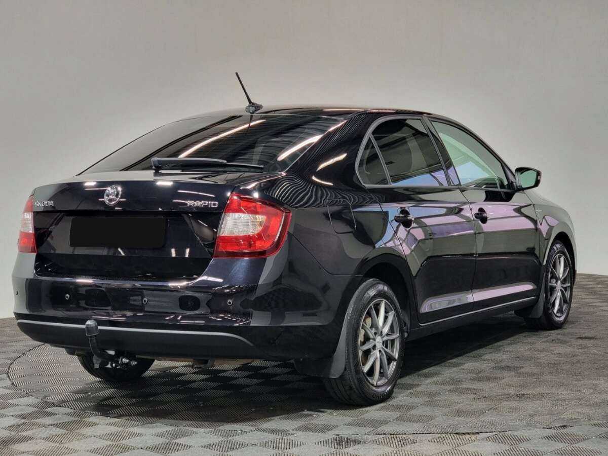 Купить Skoda Rapid с пробегом. Фото: #3