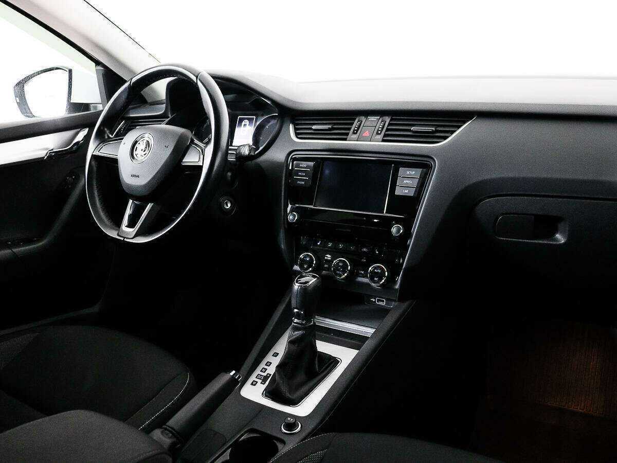 Купить Skoda Octavia с пробегом. Фото: #8