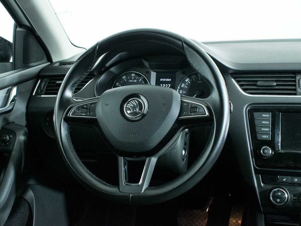 Купить Skoda Octavia с пробегом. Фото: #13