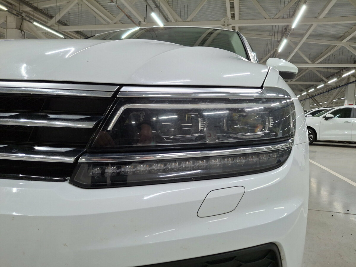 Купить Volkswagen Tiguan с пробегом. Фото: #15