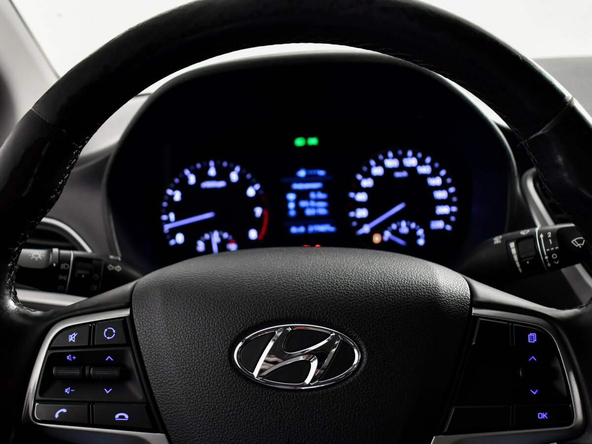 Купить Hyundai Solaris с пробегом. Фото: #13
