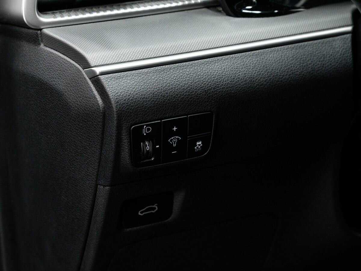 Купить Kia K5 с пробегом. Фото: #17