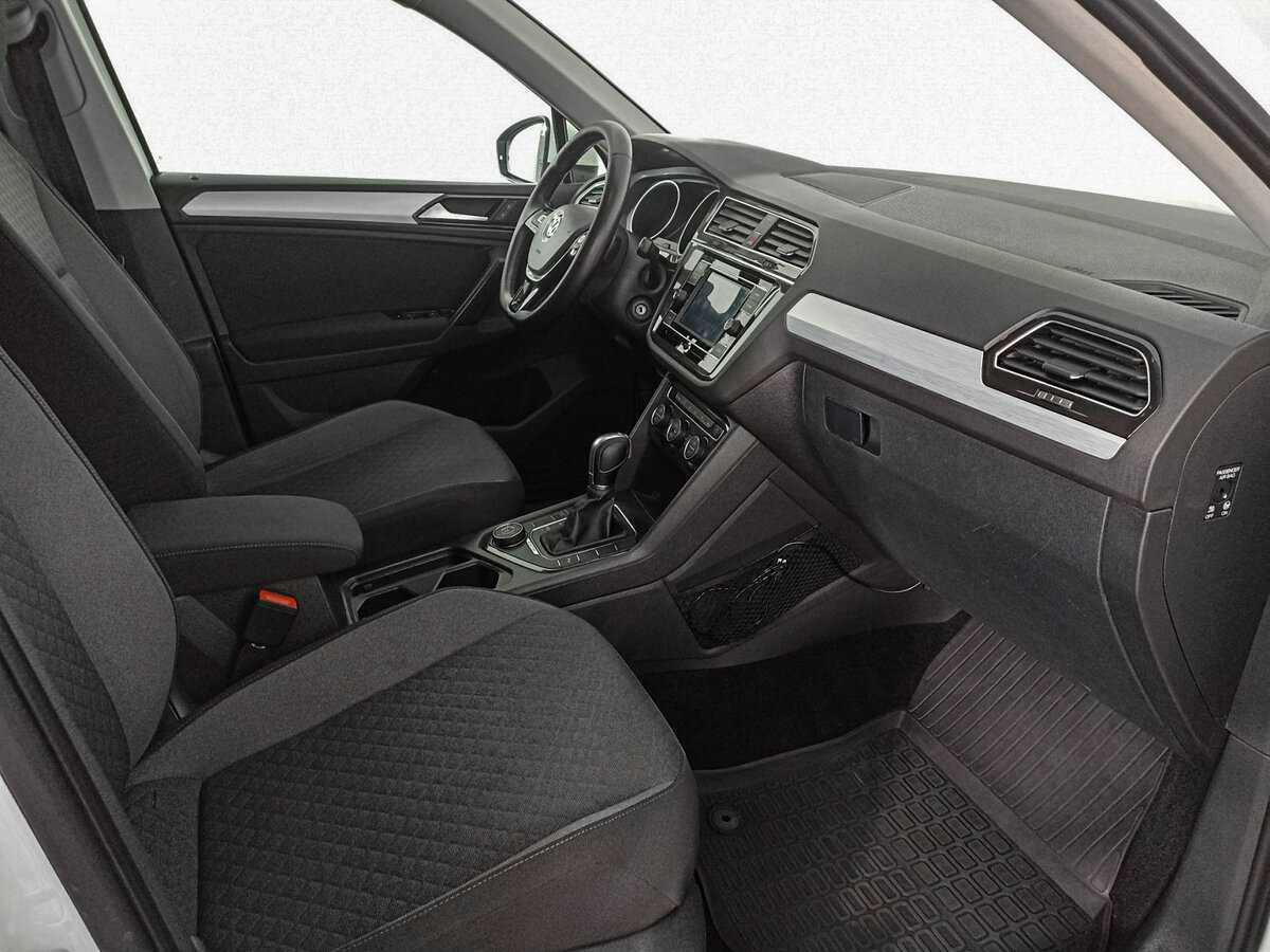 Купить Volkswagen Tiguan с пробегом. Фото: #8