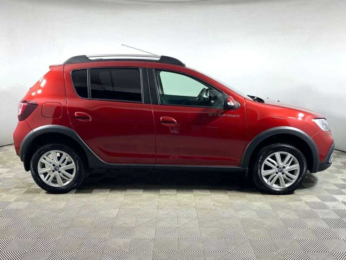 Купить Renault Sandero с пробегом. Фото: #3