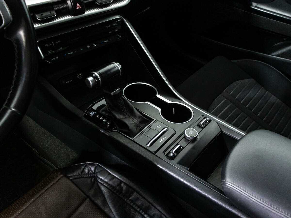 Купить Kia K5 с пробегом. Фото: #16