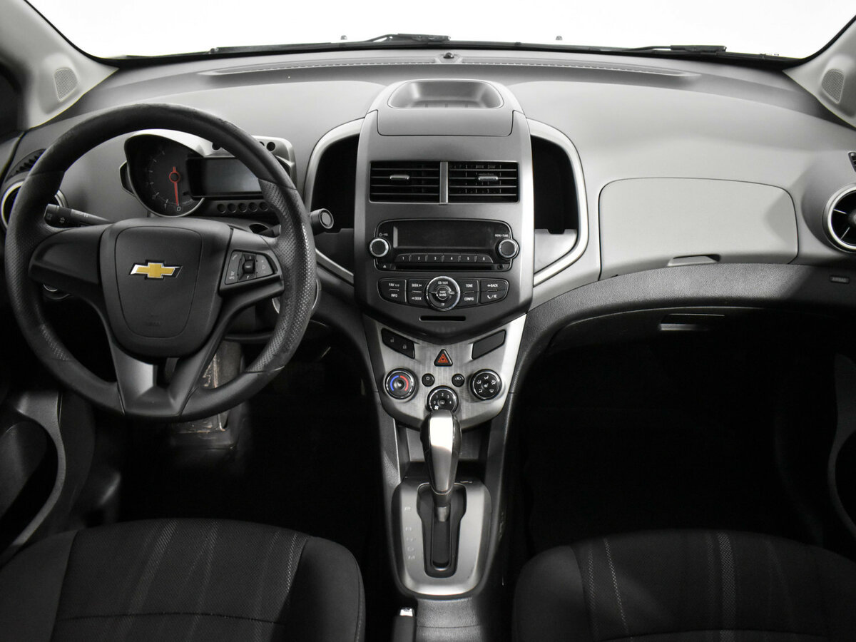 Купить Chevrolet Aveo с пробегом. Фото: #12