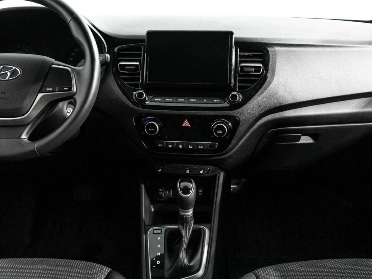 Купить Hyundai Solaris с пробегом. Фото: #13