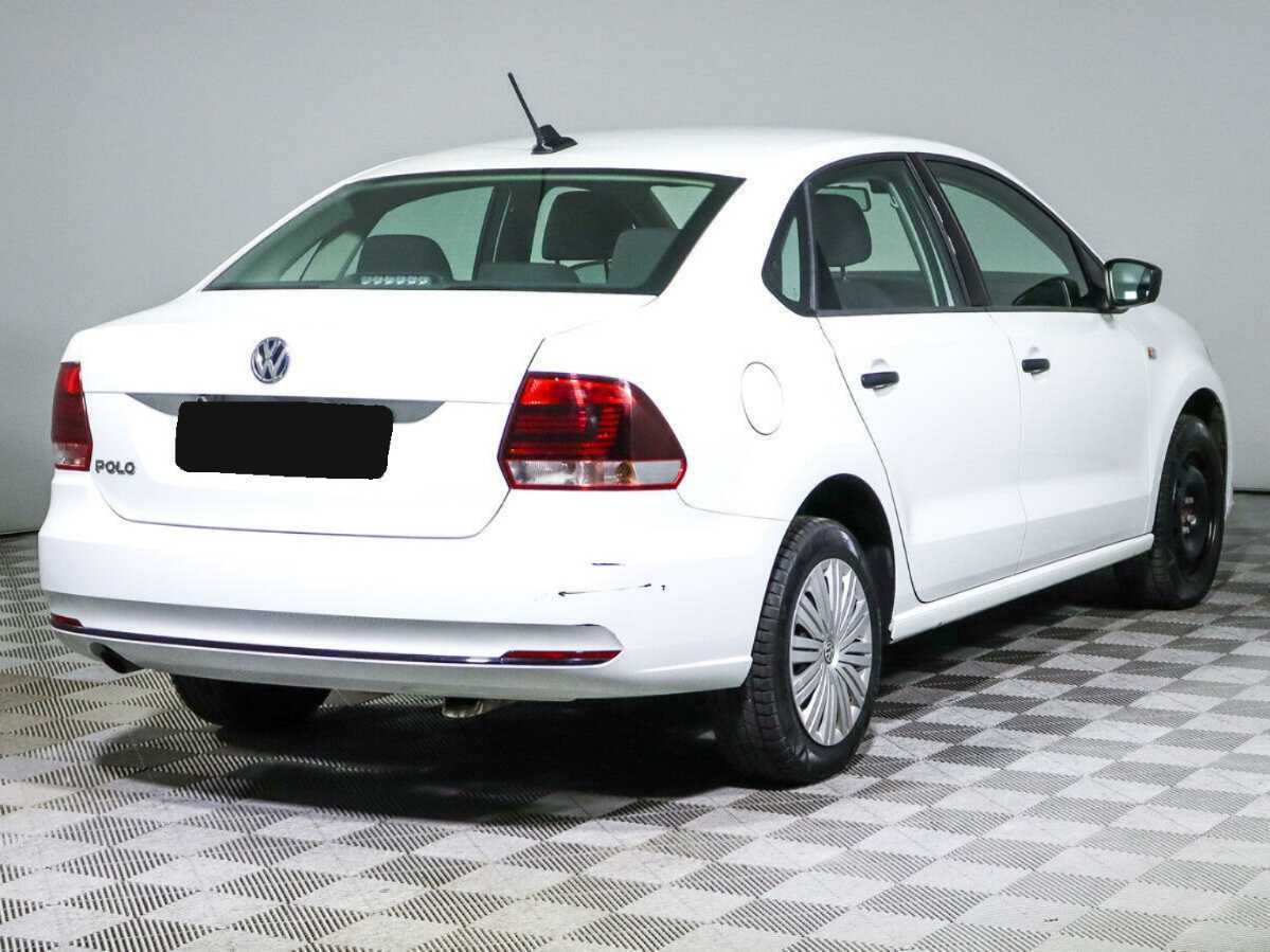 Купить Volkswagen Polo с пробегом. Фото: #3