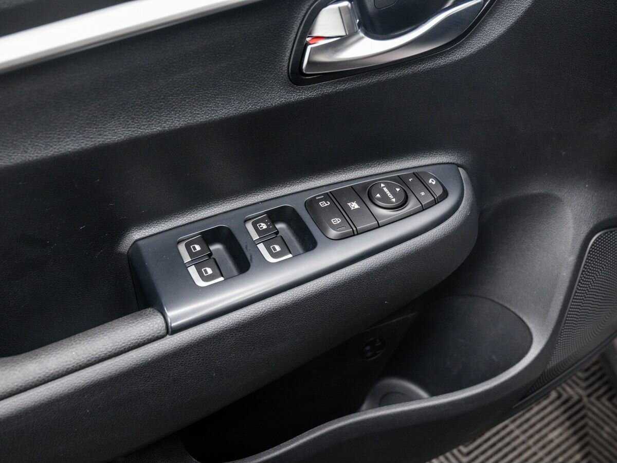 Купить Kia Rio с пробегом. Фото: #14
