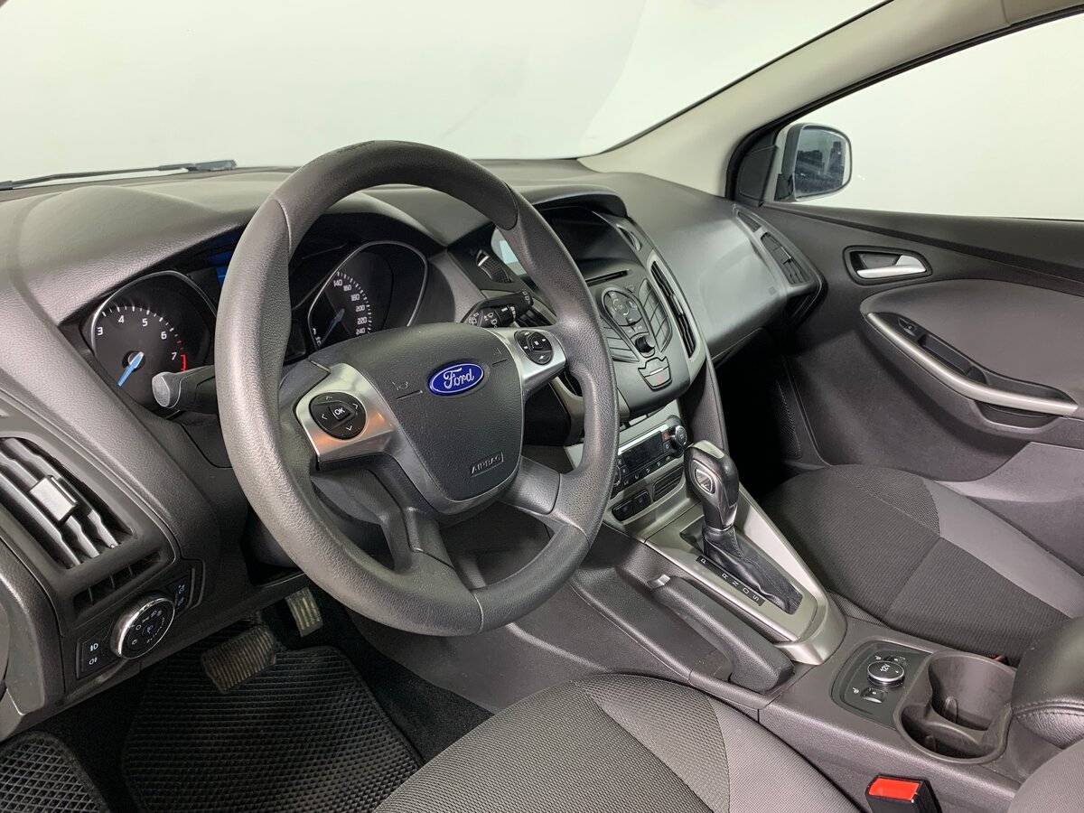Купить Ford Focus с пробегом. Фото: #10