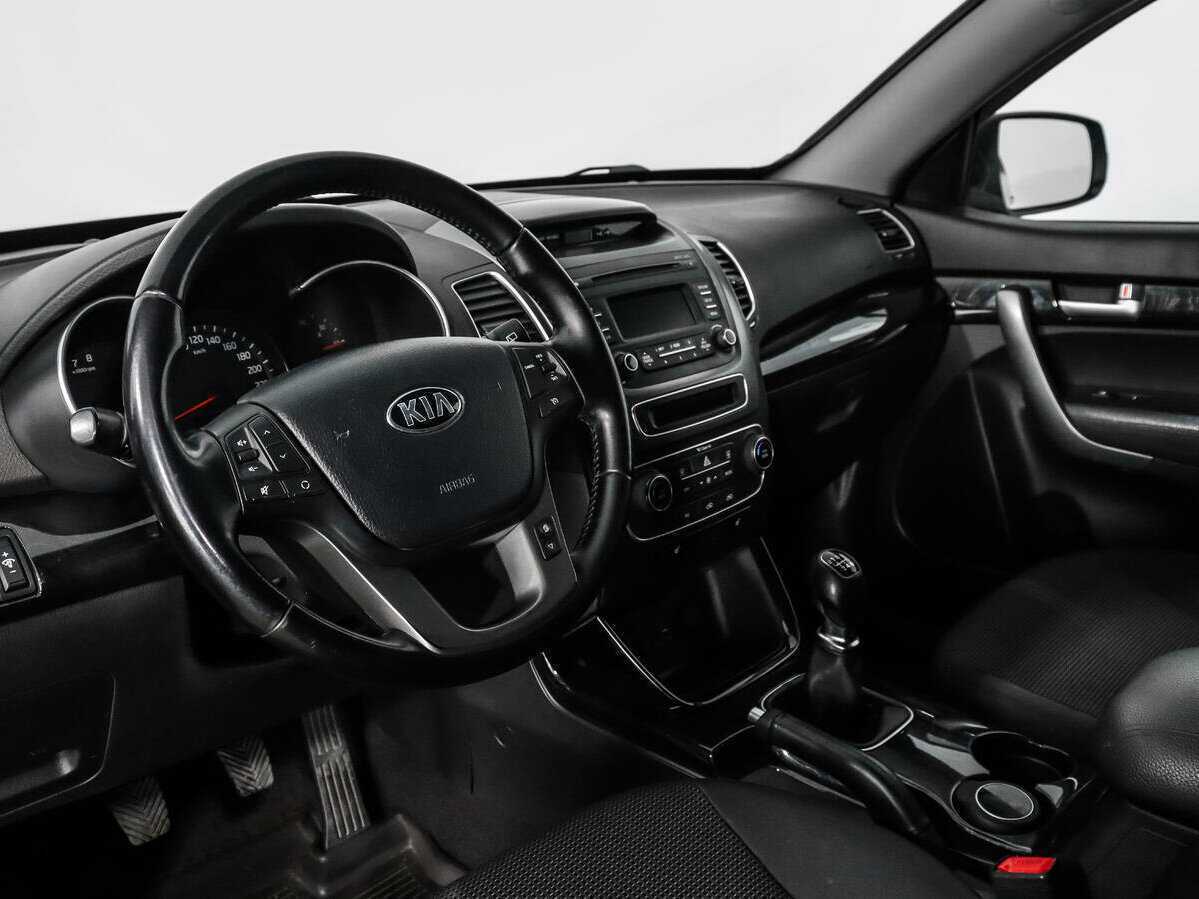 Купить Kia Sorento с пробегом. Фото: #8