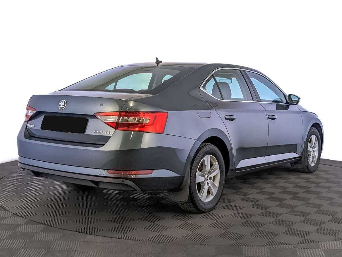 Купить Skoda Superb с пробегом. Фото: #4