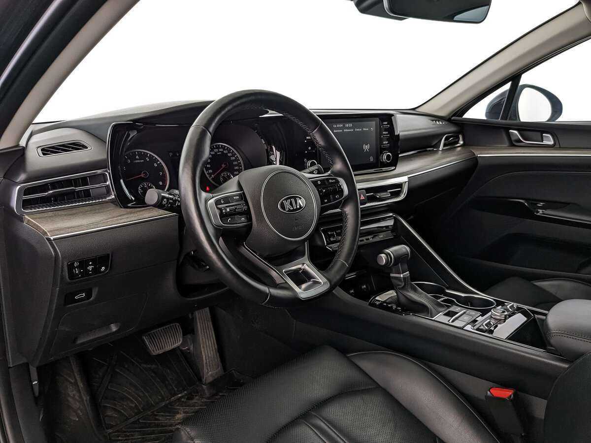 Купить Kia K5 с пробегом. Фото: #10