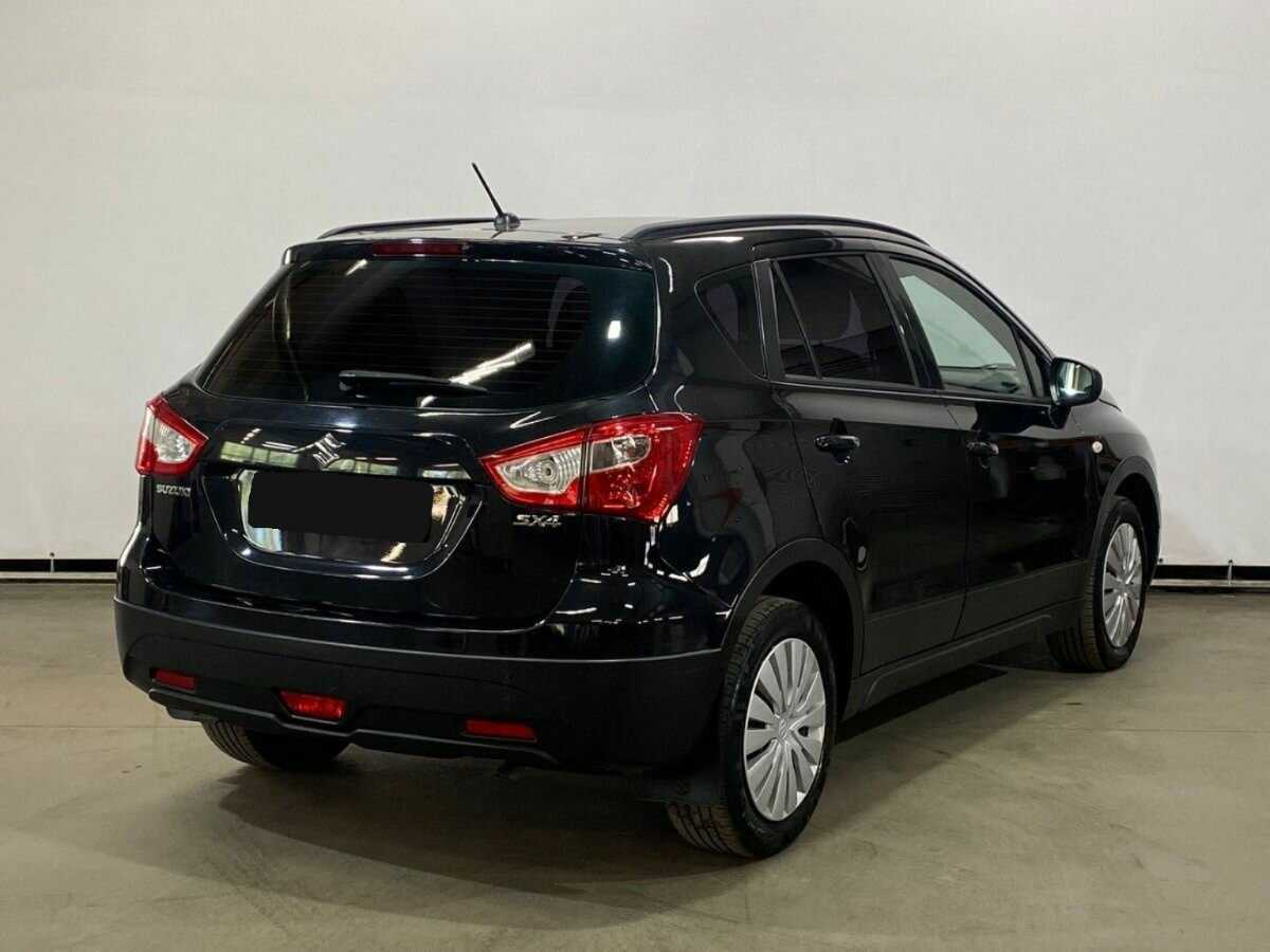 Купить Suzuki SX4 с пробегом. Фото: #4