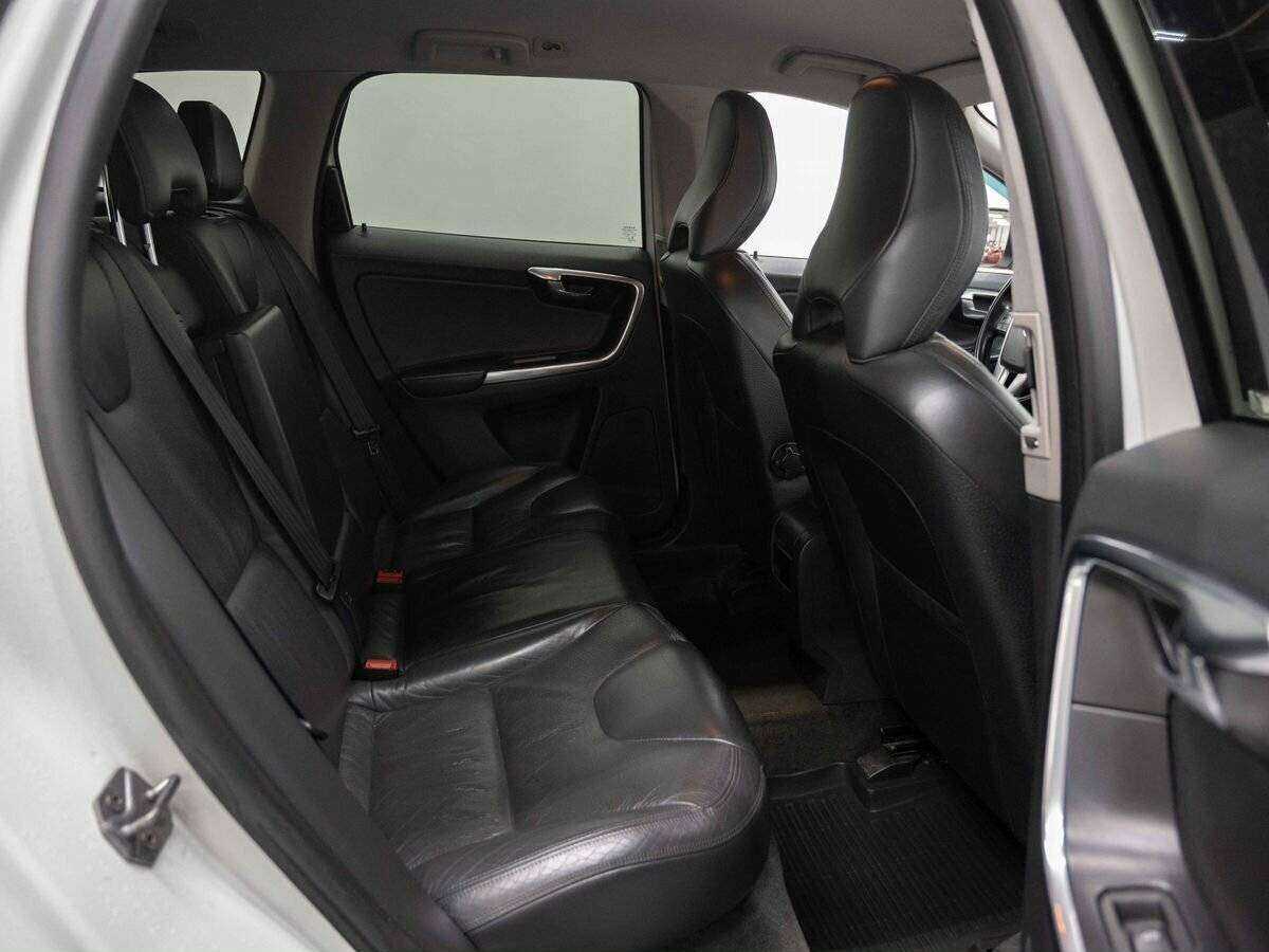 Купить Volvo XC60 с пробегом. Фото: #9