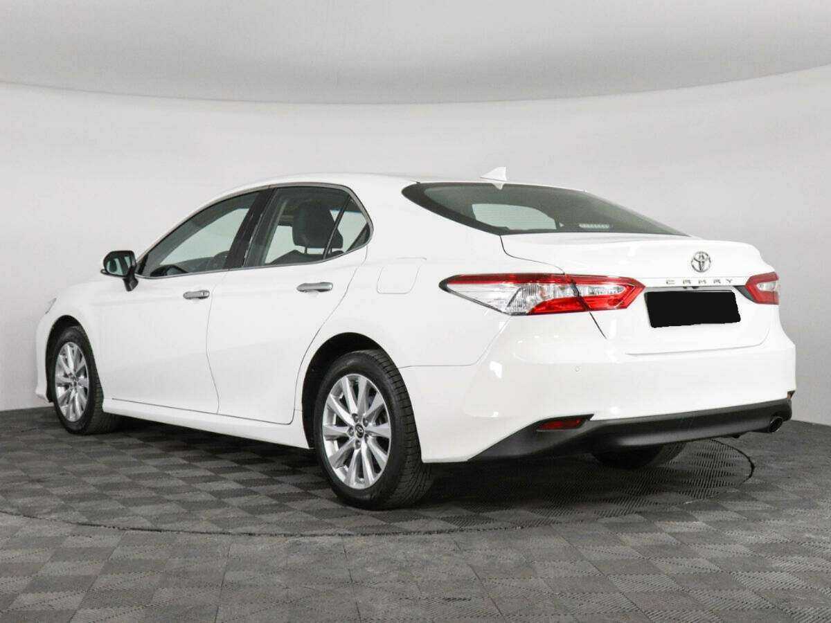 Купить Toyota Camry с пробегом. Фото: #5