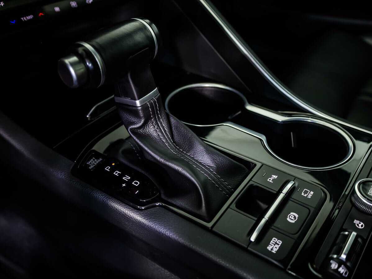 Купить Kia K5 с пробегом. Фото: #14