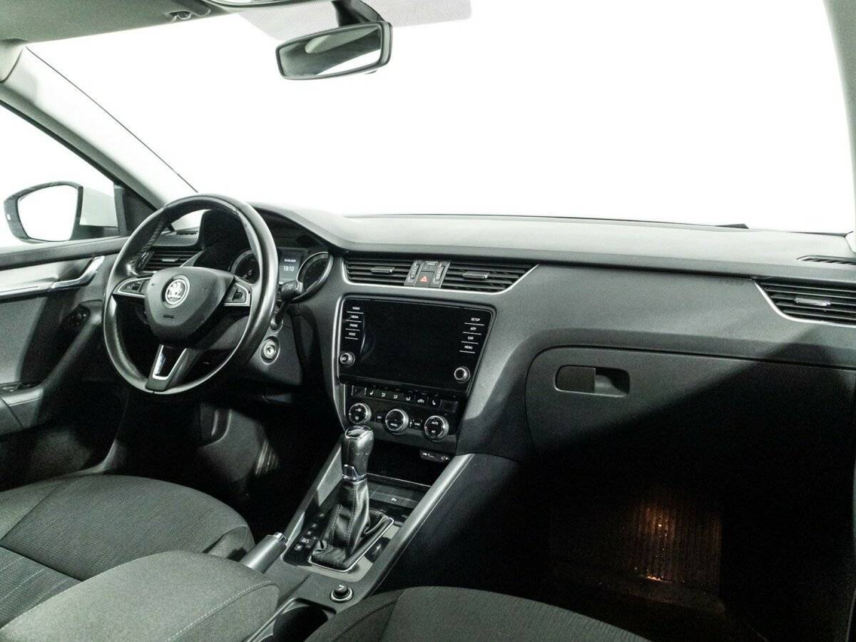 Купить Skoda Octavia с пробегом. Фото: #8