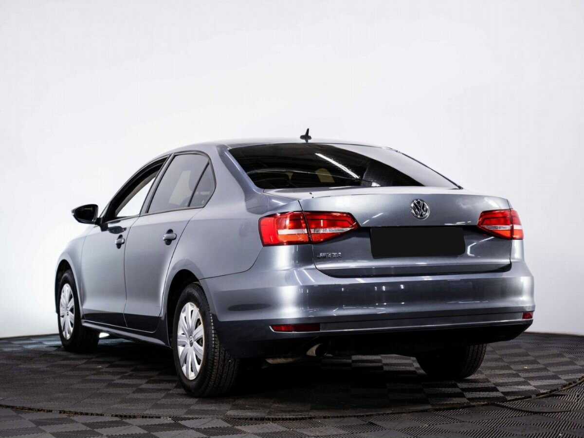 Купить Volkswagen Jetta с пробегом. Фото: #3
