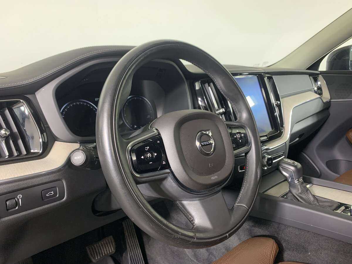 Купить Volvo XC60 с пробегом. Фото: #8